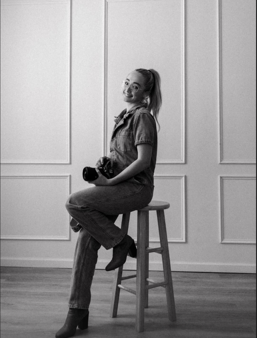 Sallyanna Hamrick with camera